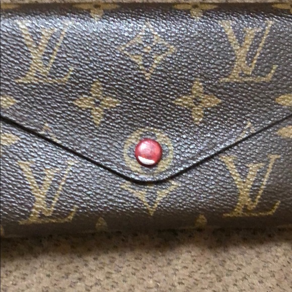 Louis Vuitton wallet - Picture 2 of 12